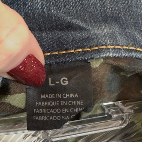 Levi Strauss Denim Trucker Jacket Distressed Button Front Men's Size Large - Picture 8 of 12